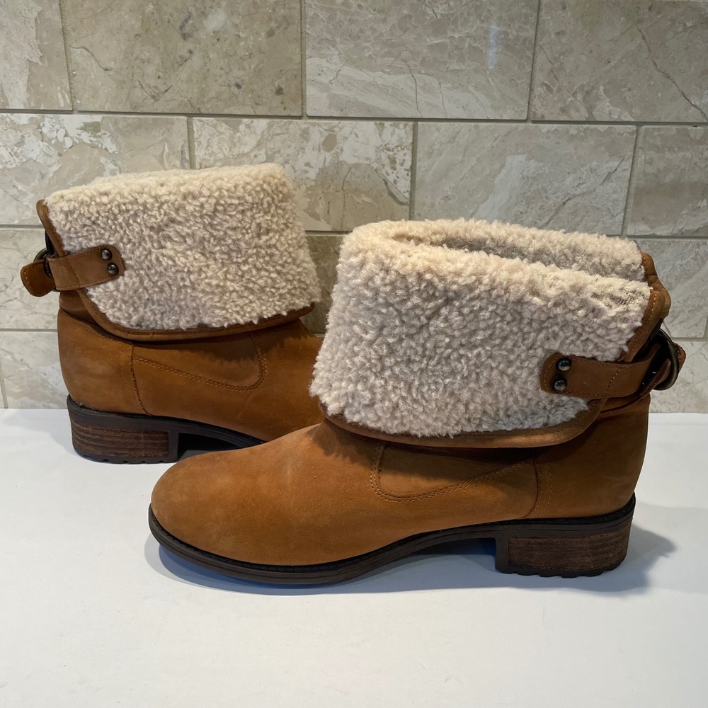 UGG Aldon Leather Water Resistant Shearling Lined Boots Womens 9.5